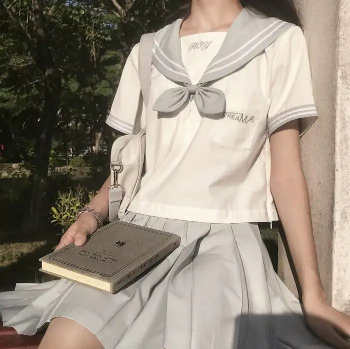 屏风美人